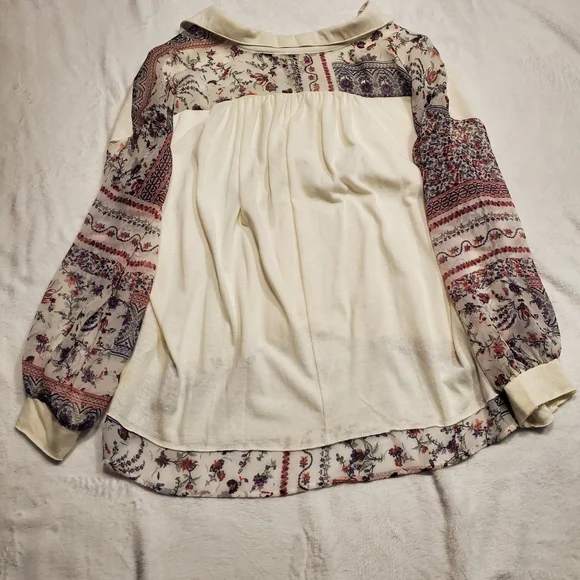 Umgee Cream and Patterned Long Sleeve Top - Picture 2 of 6